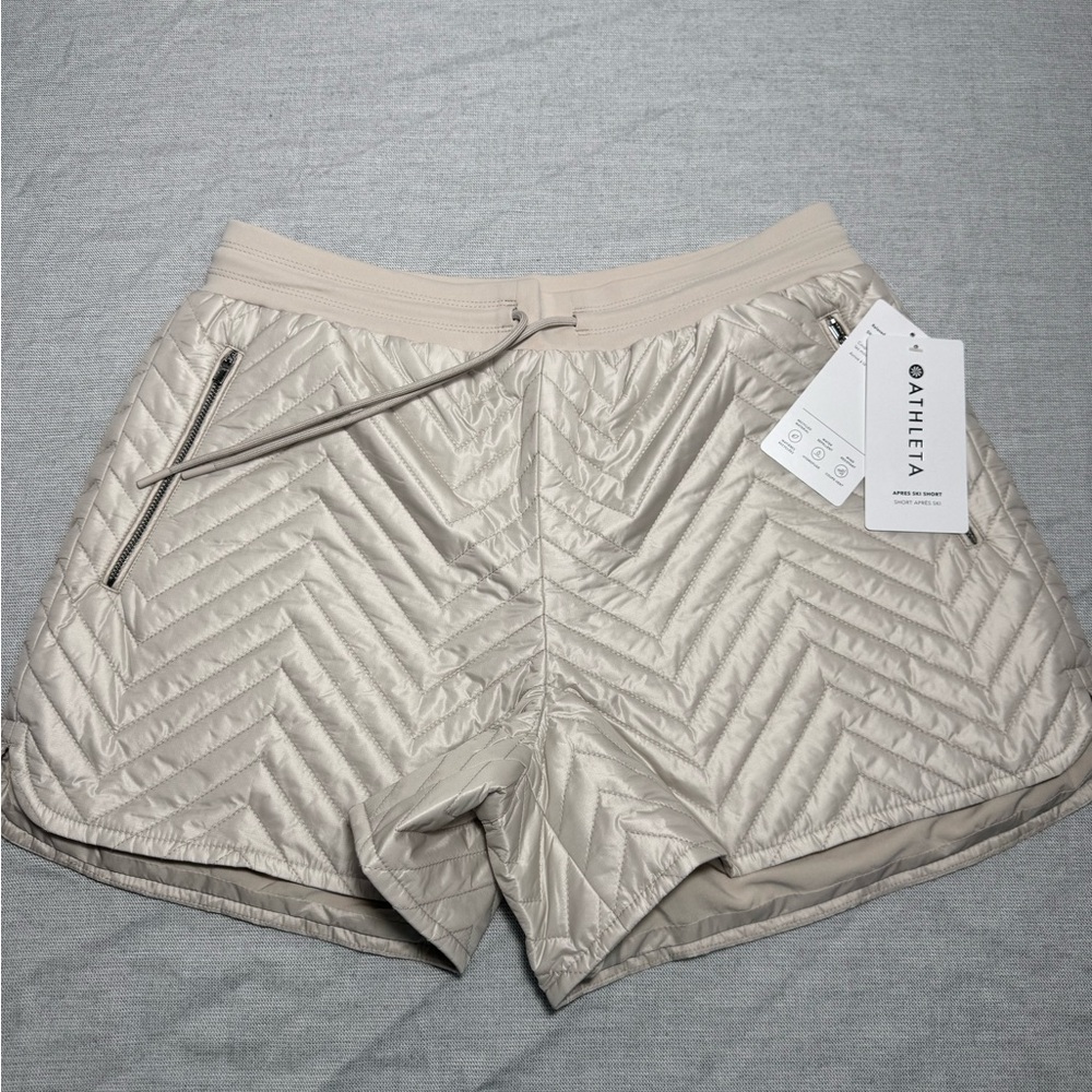 Athleta Apres Ski Short NWT Cream Beige Color 8 Quilted Puffer